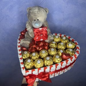 Бокс букет із цукерок "Сюрімас"